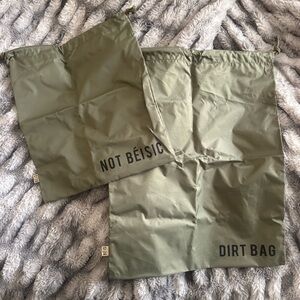 BEIS not beisic + dirt bag 2 pc. SET travel laundry clothing bags olive 🫒 green